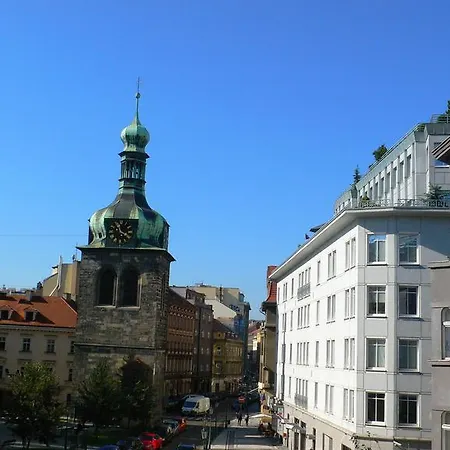 Art Apartments Prague شقة *