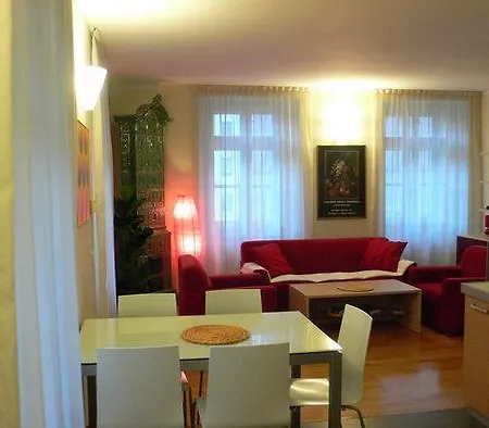شقة Art Apartments Prague براغ